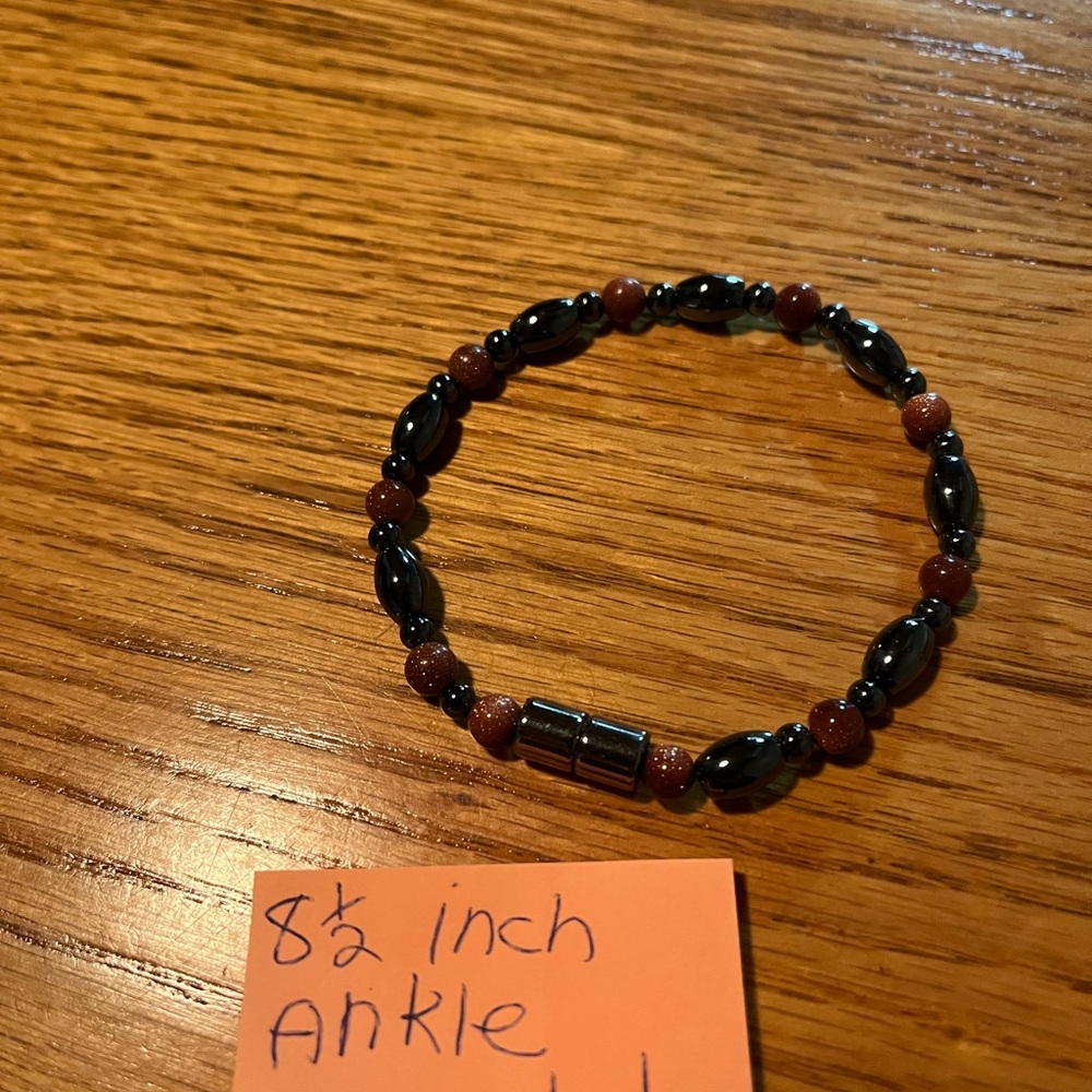 Ladies magnetic ankle bracelet